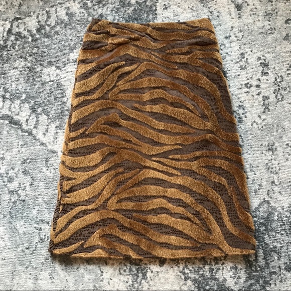 Zara Dresses & Skirts - Faux fur brown camel color a-line midi skirt M